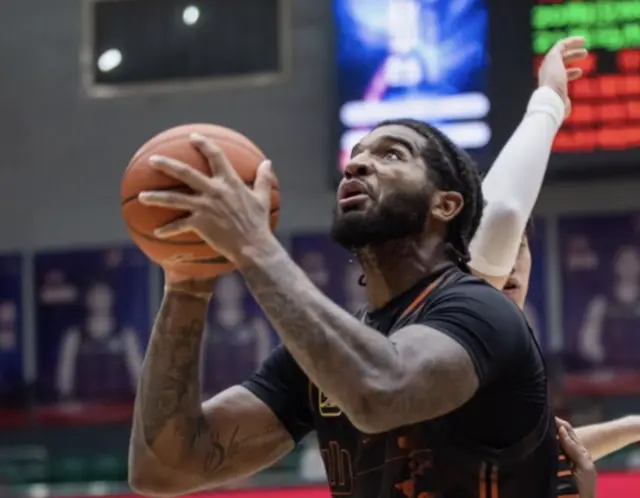 何思雨加盟 何思雨加盟