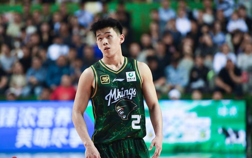 以任旭航的, 余嘉豪去了 以任旭航的, 余嘉豪去了